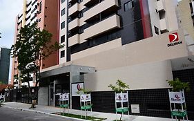 Ótimo Apartamento no coração da Ponta Verde